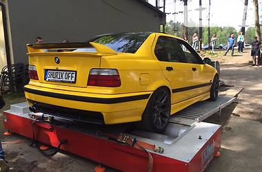 Седан BMW M3 1994 в Львове