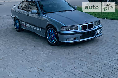 Седан BMW M3 1993 в Одессе