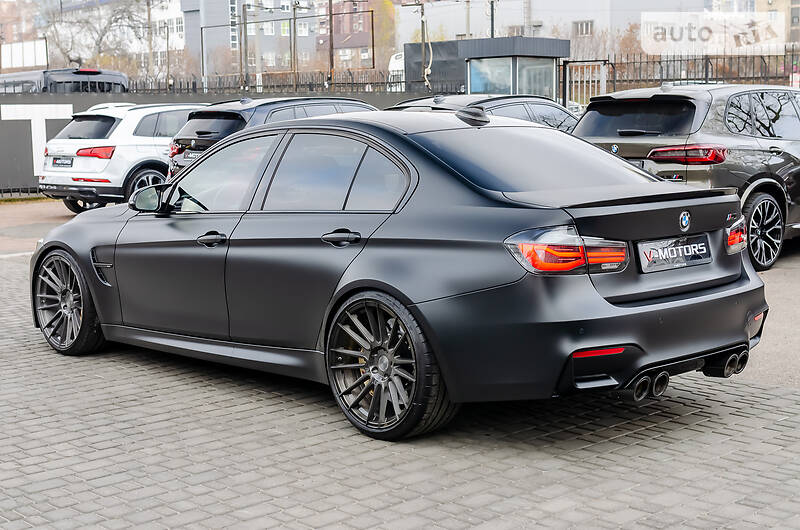 Седан BMW M3 2017 в Киеве