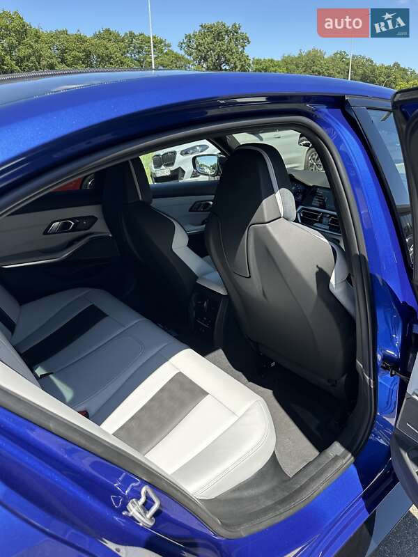 Седан BMW M3 2022 в Киеве