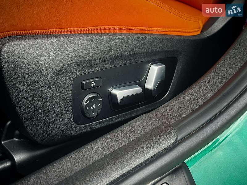 Седан BMW M3 2023 в Киеве