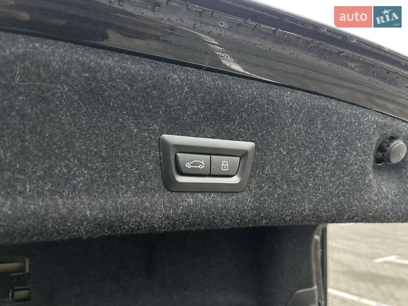 Седан BMW M3 2023 в Одесі