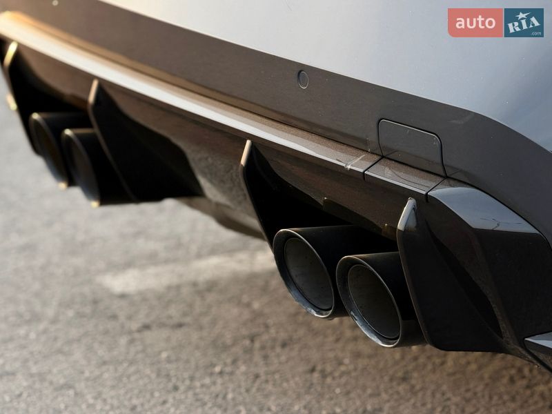 Седан BMW M3 2021 в Львове