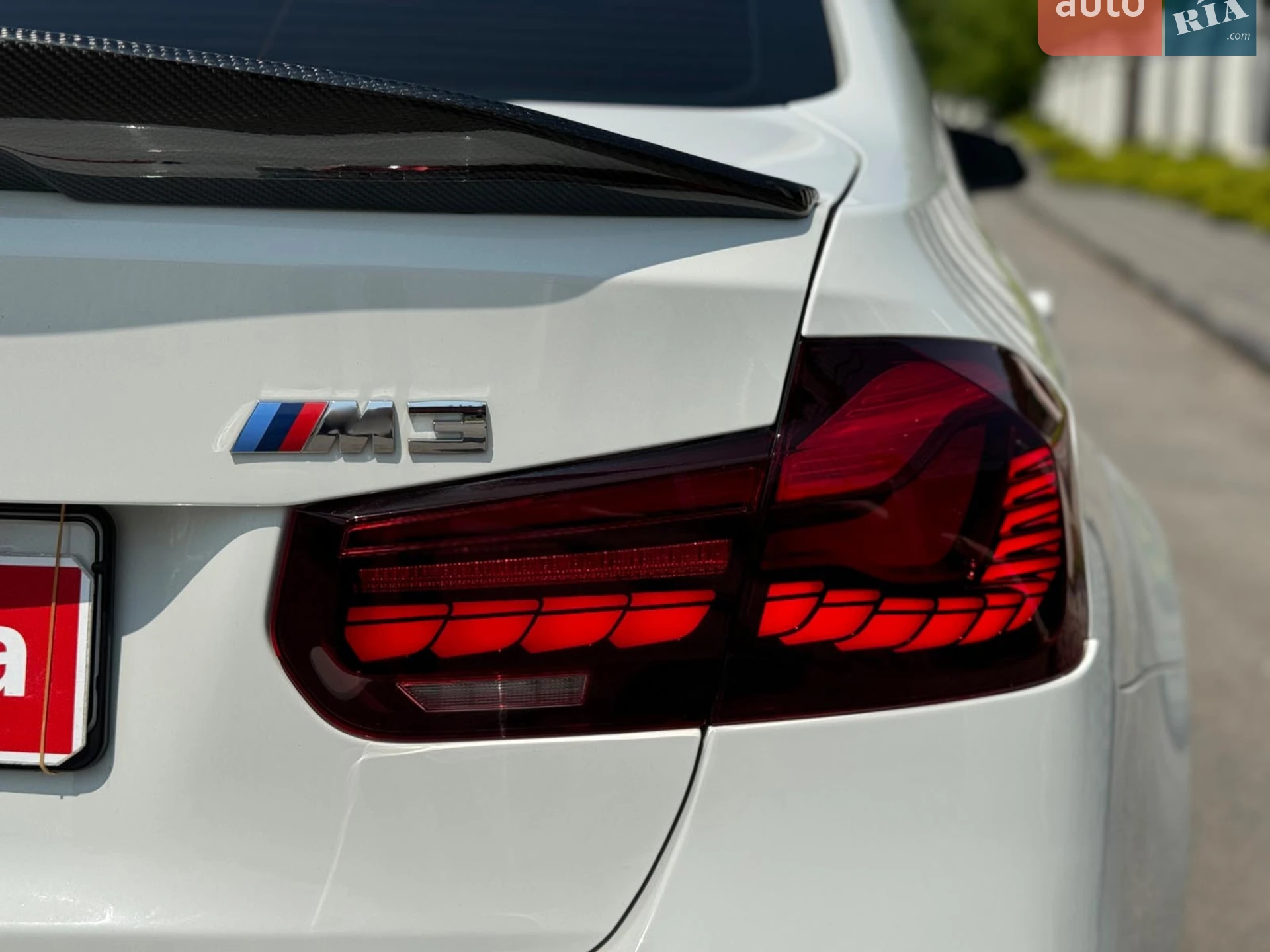 2017 BMW M3 - мініатюра 17