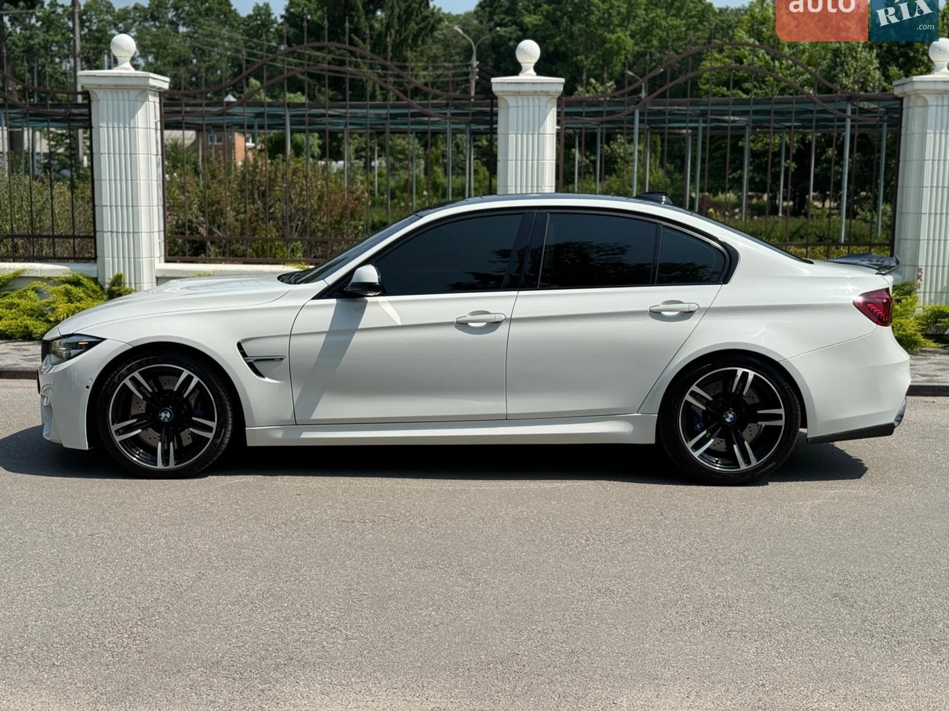 2017 BMW M3 - мініатюра 8