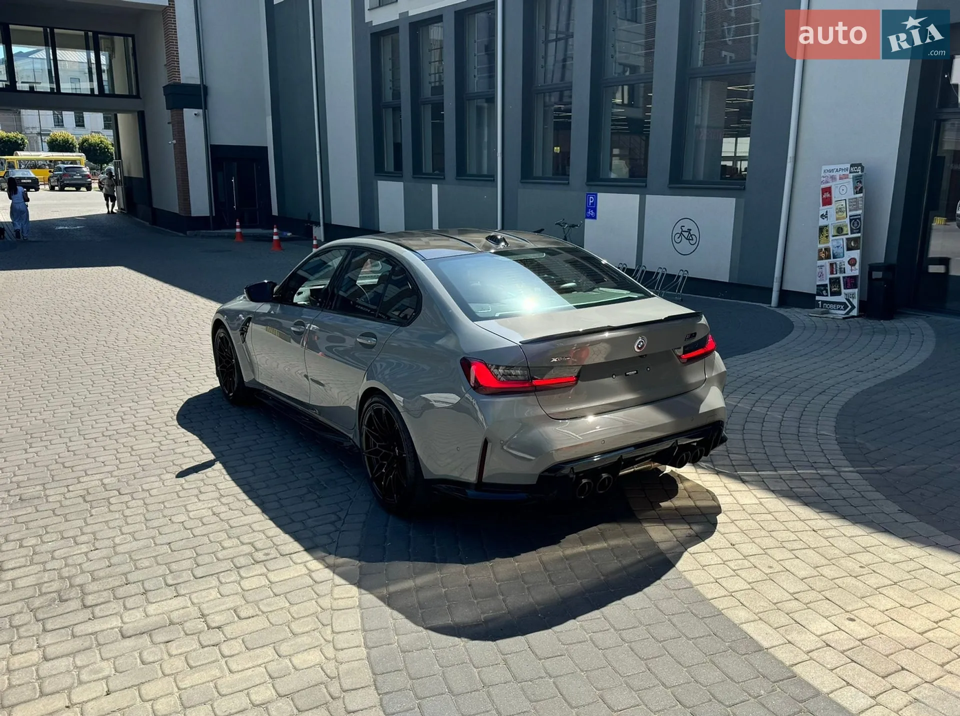 2023 BMW M3 - мініатюра 8