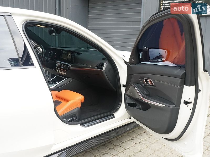 Седан BMW M3 2022 в Львові