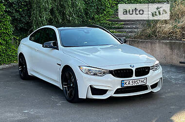 Купе BMW M4 2015 в Києві