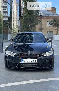 Кабріолет BMW M4 2017 в 