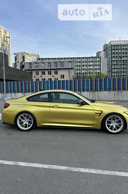 Купе BMW M4 2015 в Киеве