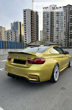 Купе BMW M4 2015 в Киеве