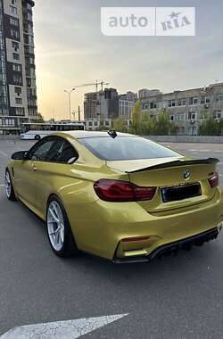 Купе BMW M4 2015 в Киеве