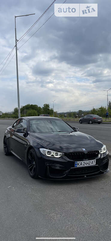 Кабріолет BMW M4 2017 в 