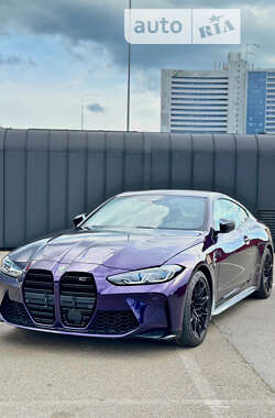 Купе BMW M4 2022 в 