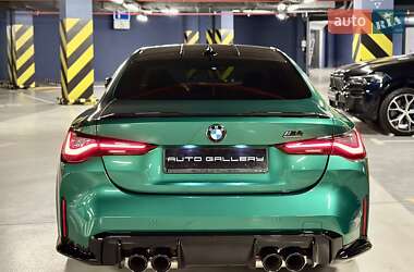 Купе BMW M4 2022 в 