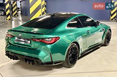 Купе BMW M4 2022 в 