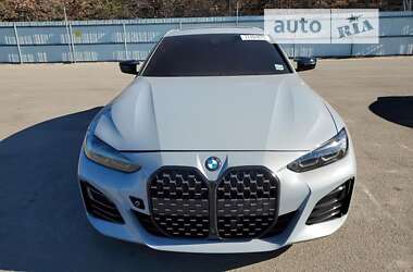 Купе BMW M4 2023 в 