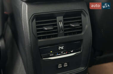 Купе BMW M4 2021 в 
