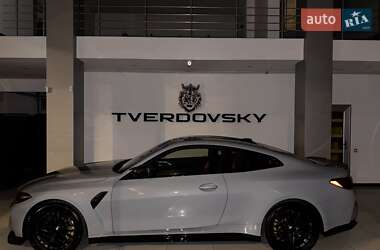 Купе BMW M4 2025 в 