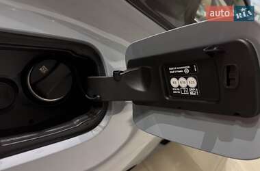 Купе BMW M4 2025 в 