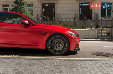 Купе BMW M4 2017 в 
