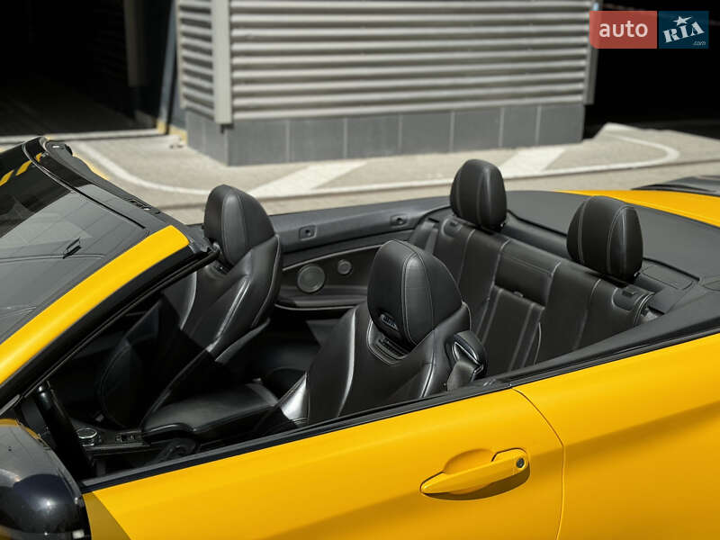 Кабріолет BMW M4 2016 в Києві