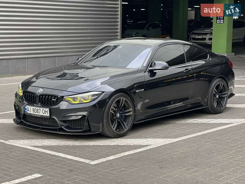 Купе BMW M4 2015 в Киеве