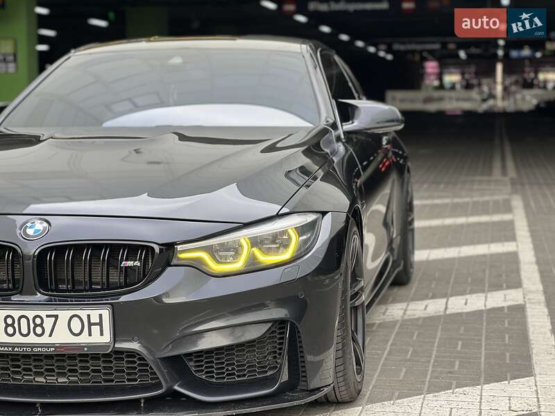 Купе BMW M4 2015 в Киеве
