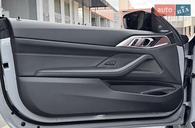 Кабріолет BMW M4 2023 в 