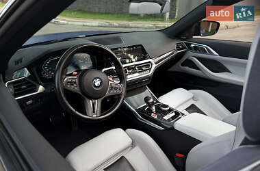 Кабриолет BMW M4 2022 в 