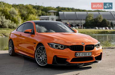 Купе BMW M4 2017 в 