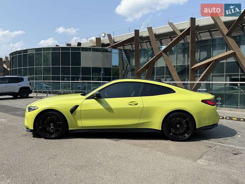 Купе BMW M4 2022 в Києві