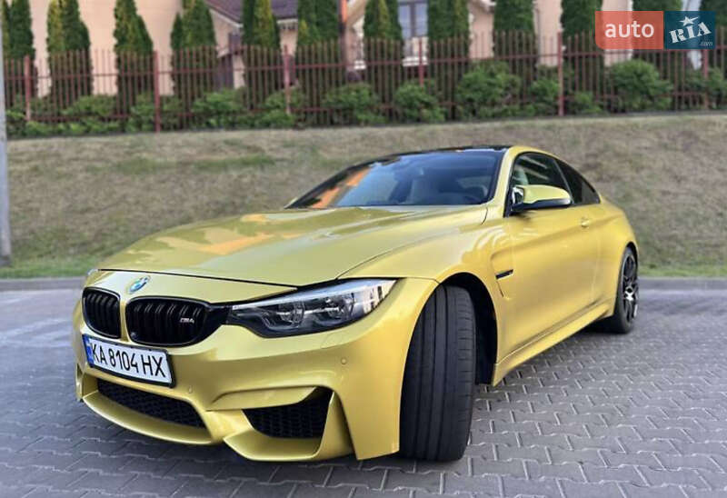 Купе BMW M4 2017 в Киеве