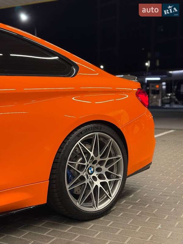 Купе BMW M4 2017 в Дніпрі фото 5 Купе BMW M4 2017 в Дніпрі