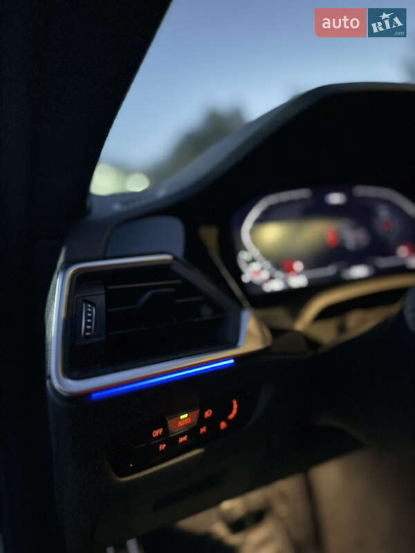 Купе BMW M4 2023 в Киеве