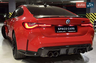 Купе BMW M4 2021 в 