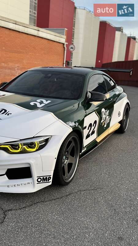 Купе BMW M4 2017 в Києві