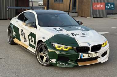 Купе BMW M4 2017 в Киеве