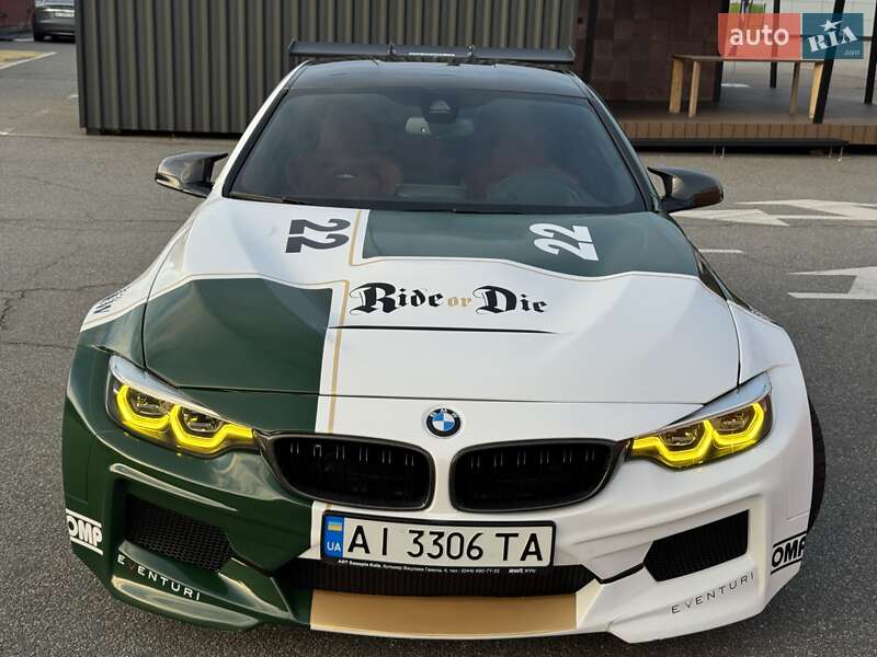 Купе BMW M4 2017 в Києві