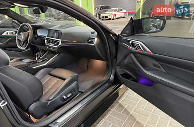 Купе BMW M4 2021 в 