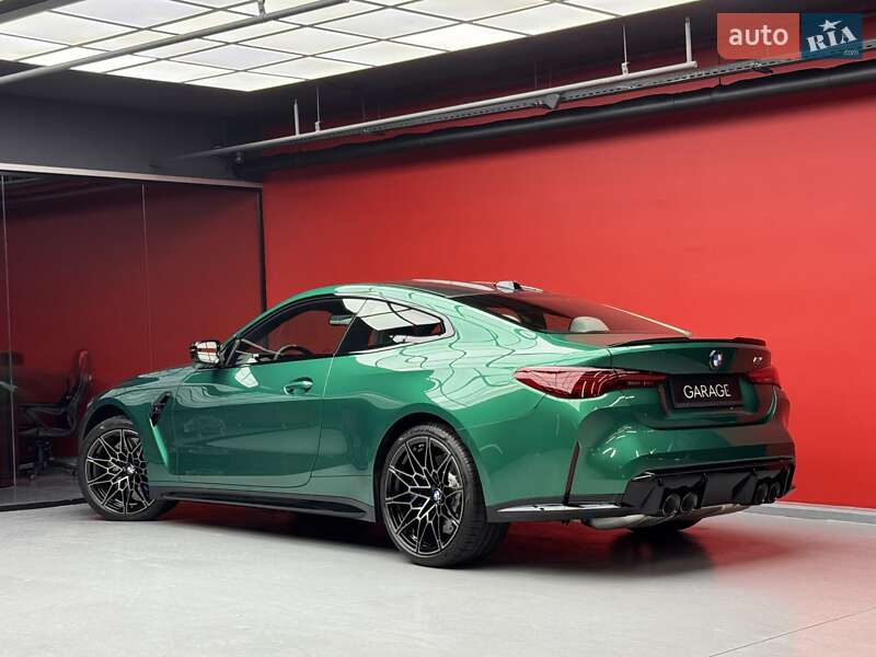 Купе BMW M4 2025 в Киеве
