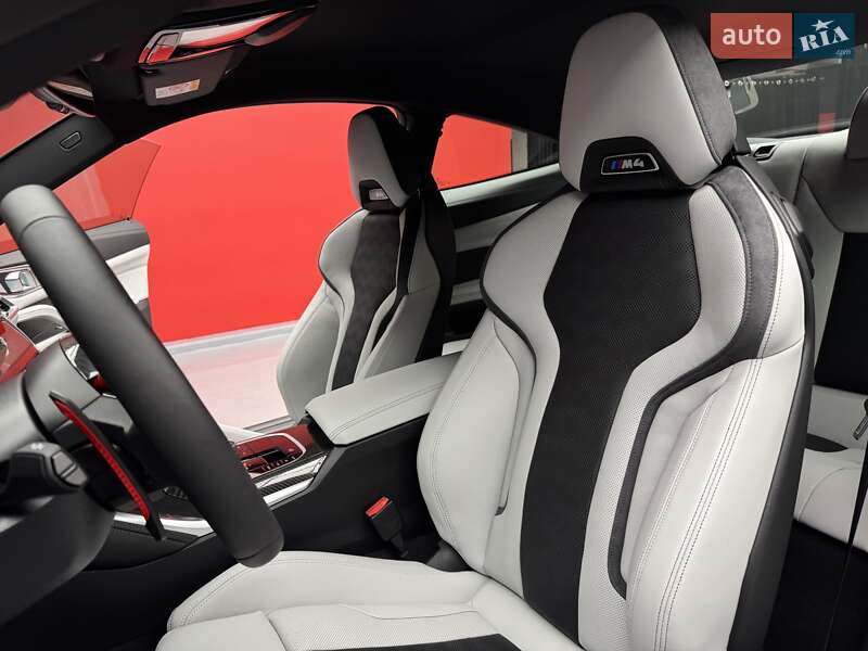 Купе BMW M4 2025 в Киеве