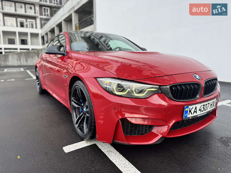 Купе BMW M4 2017 в Киеве