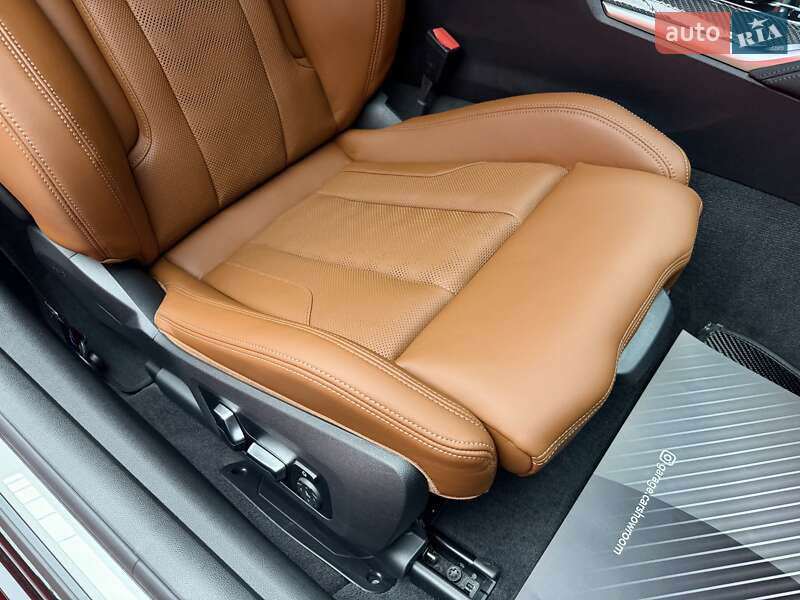 Купе BMW M4 2023 в Киеве