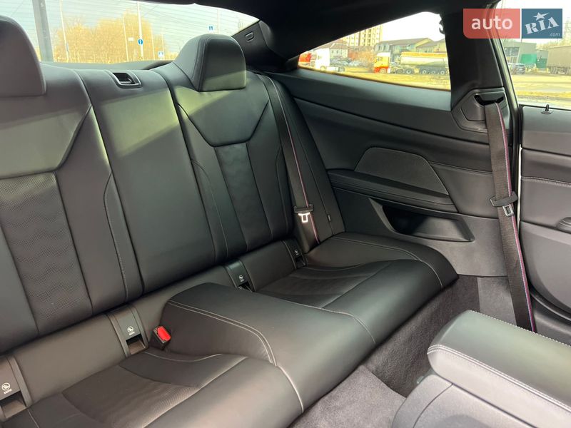 Купе BMW M4 2023 в Києві