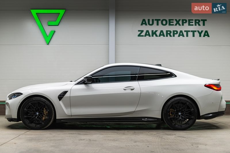 Купе BMW M4 2021 в Мукачево