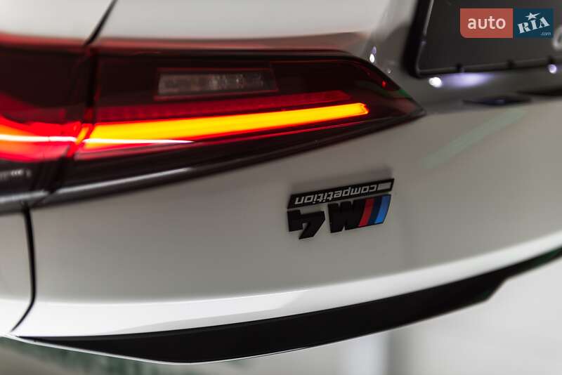 Купе BMW M4 2021 в Мукачево