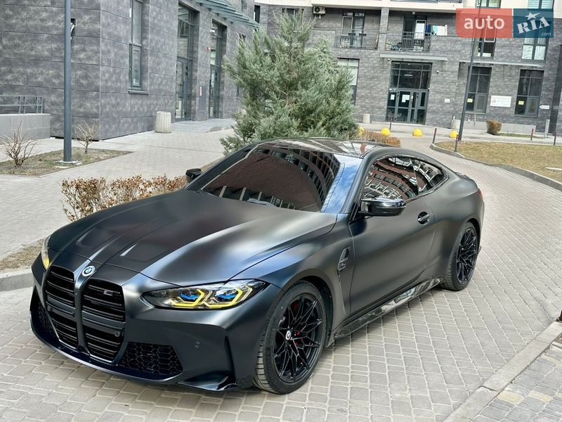 Купе BMW M4 2022 в Киеве