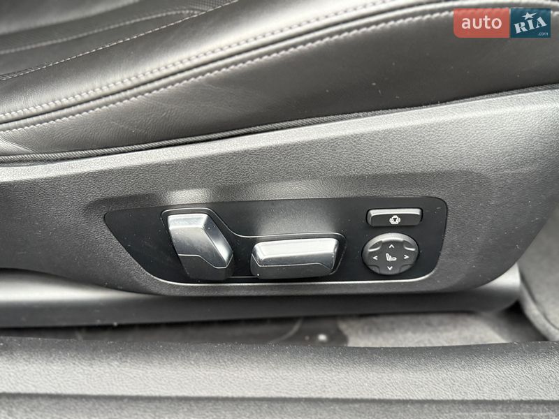 Купе BMW M4 2022 в Киеве