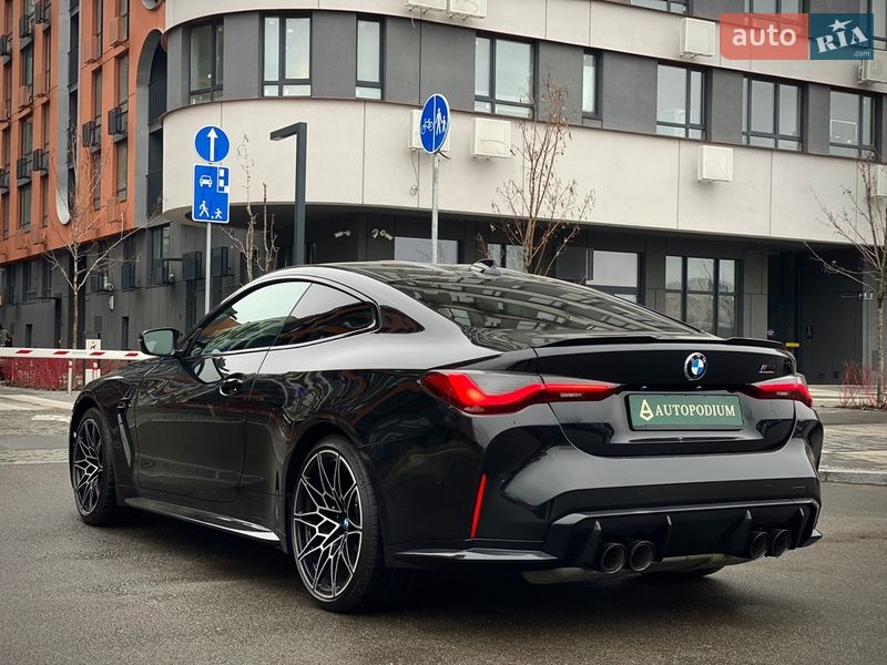 Купе BMW M4 2022 в Киеве